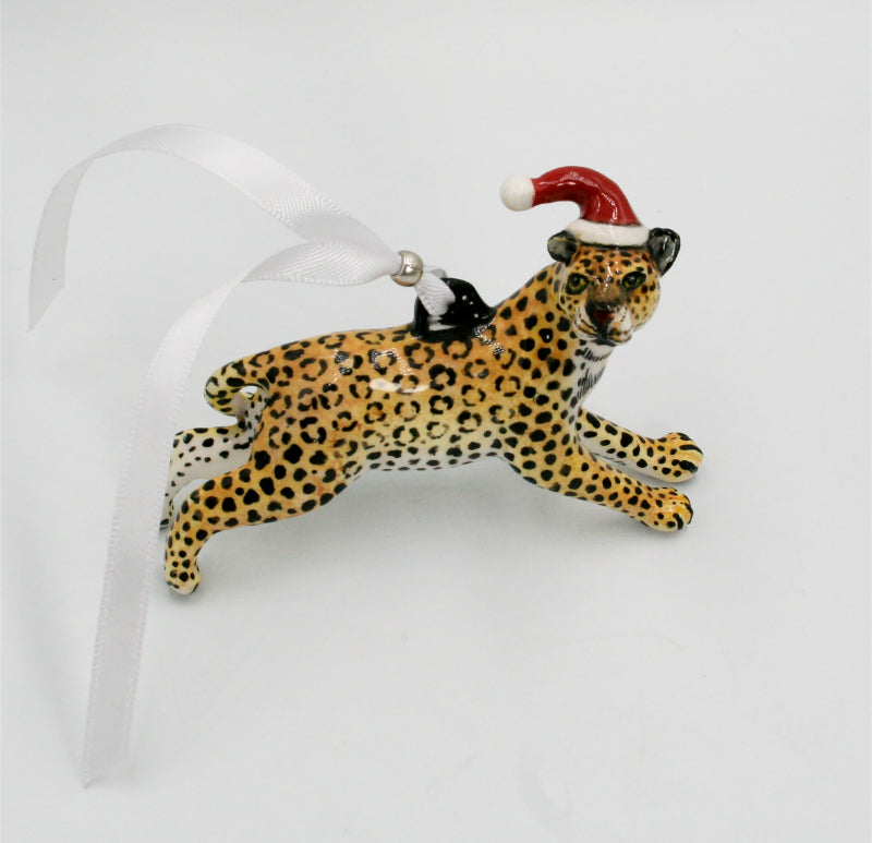 Leopard tree hanger medium
