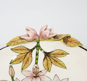 Large decorative bowl on legs with rhino