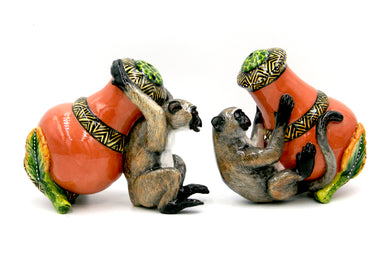 Sitting Monkey salt & pepper set