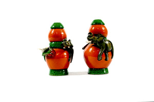 Elephant and white flower salt and pepper set