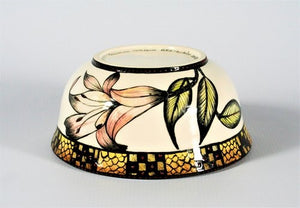 Amaryllis flower serving bowl