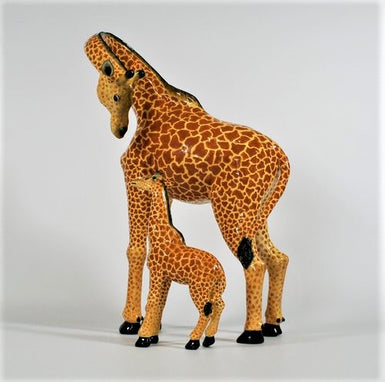 Giraffe mother & calf