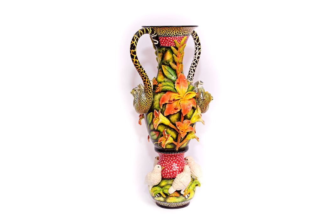 Salmon pink flowers and leopard pattern handles vase