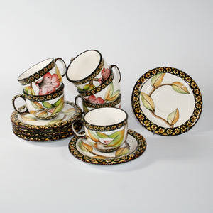 Set of 6 cups & saucers with pink flower & circle flower pattern