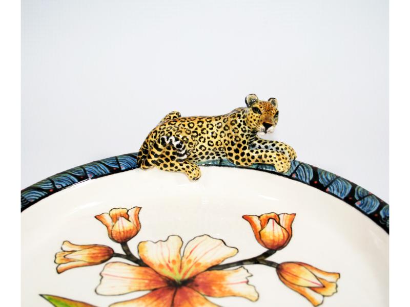 Leopard platter full body blue rim