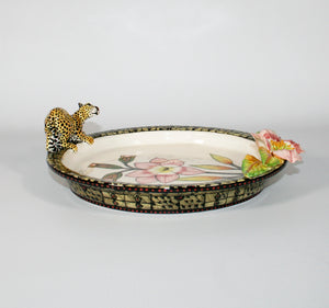 Medium round platter with leopard pouncing