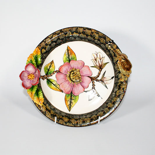 Medium round platter with leopard licking
