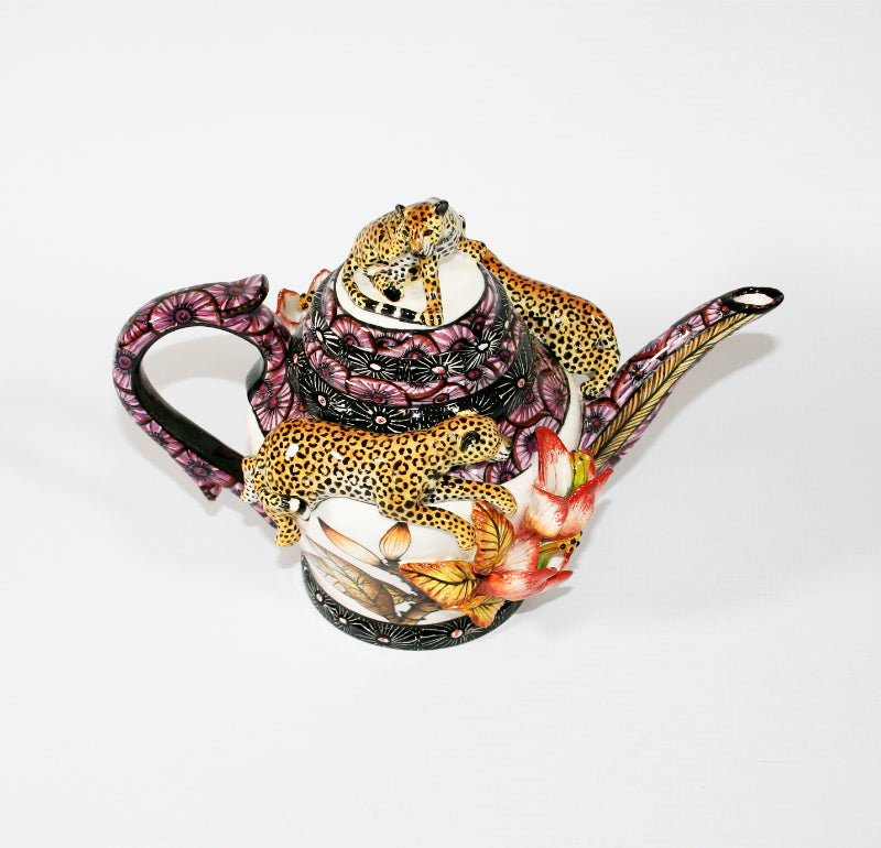 Leopards medium teapot