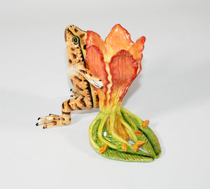 Brown frog with orange and yellow lily toothpick holder