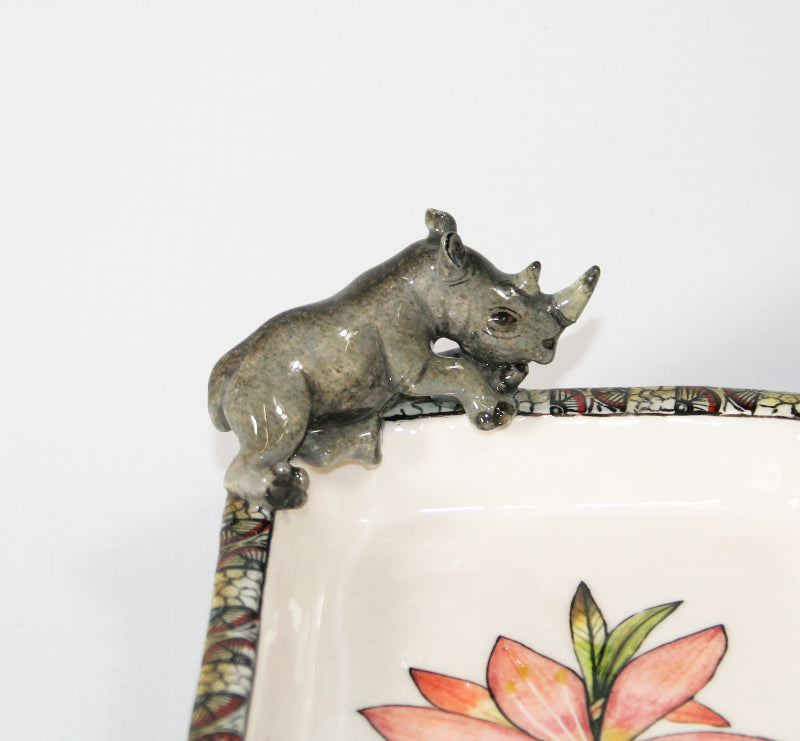 Rhino rectangular platter on legs