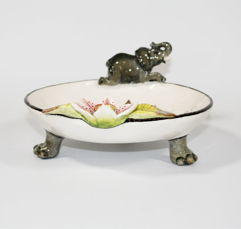 Medium decorative bowl on legs with elephant