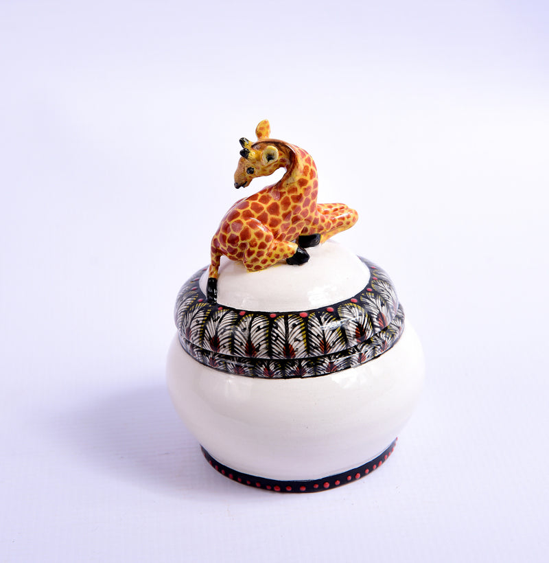 Domed lid giraffe jewellery box