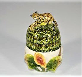 Lying down leopard jewellery box