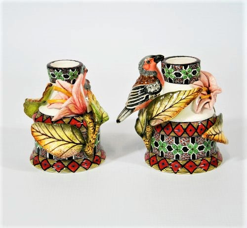Small candleholder set with bird & pink closed flower, red diamond pattern
