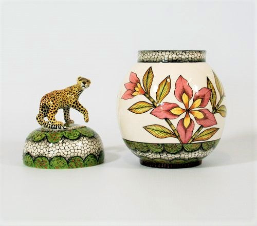 Leopard on lid cookie jar