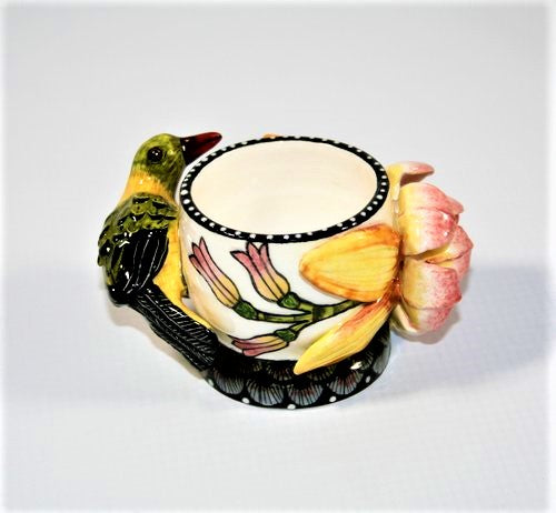 Rockjumper with closing petal flower egg cup
