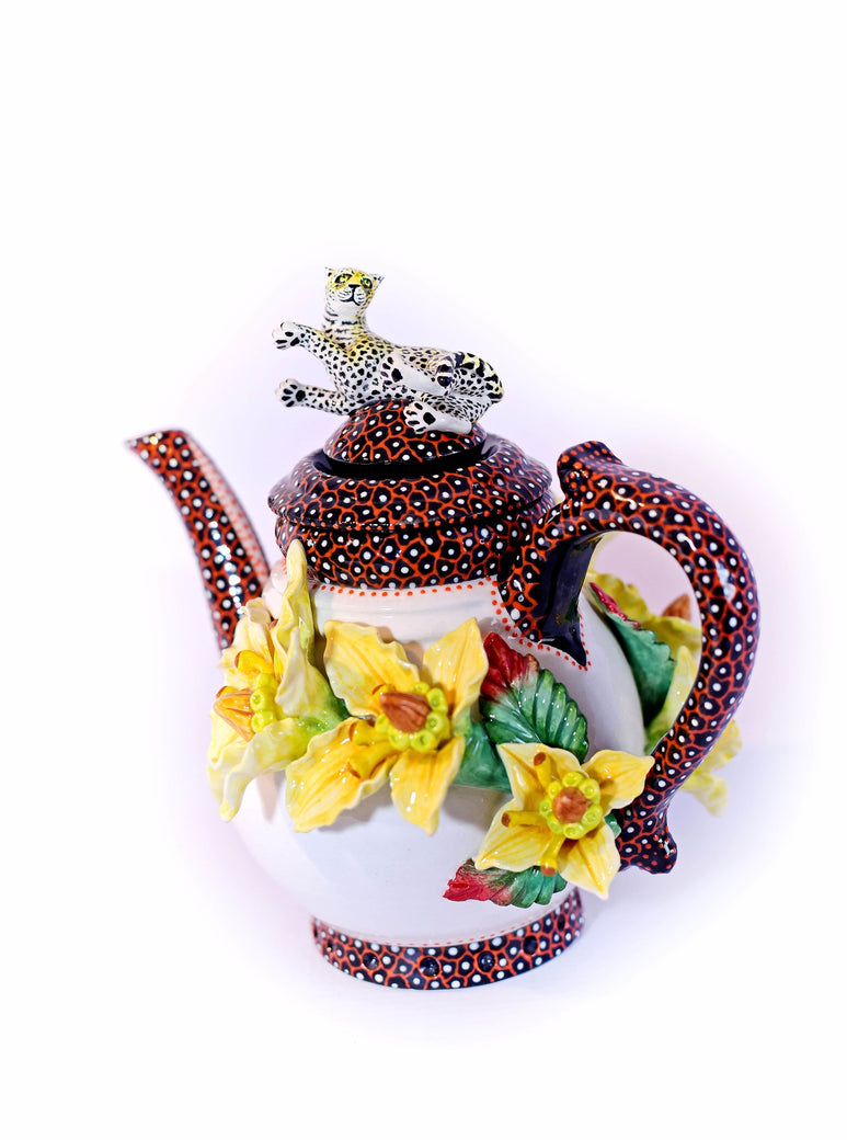Yellow flower and leopard tea pot